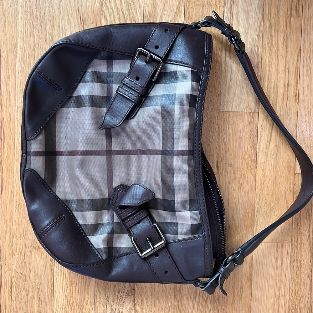 Authentic Burberry shoulder handbag